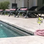Lavanda Βίλα *