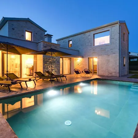 Lavanda Villa